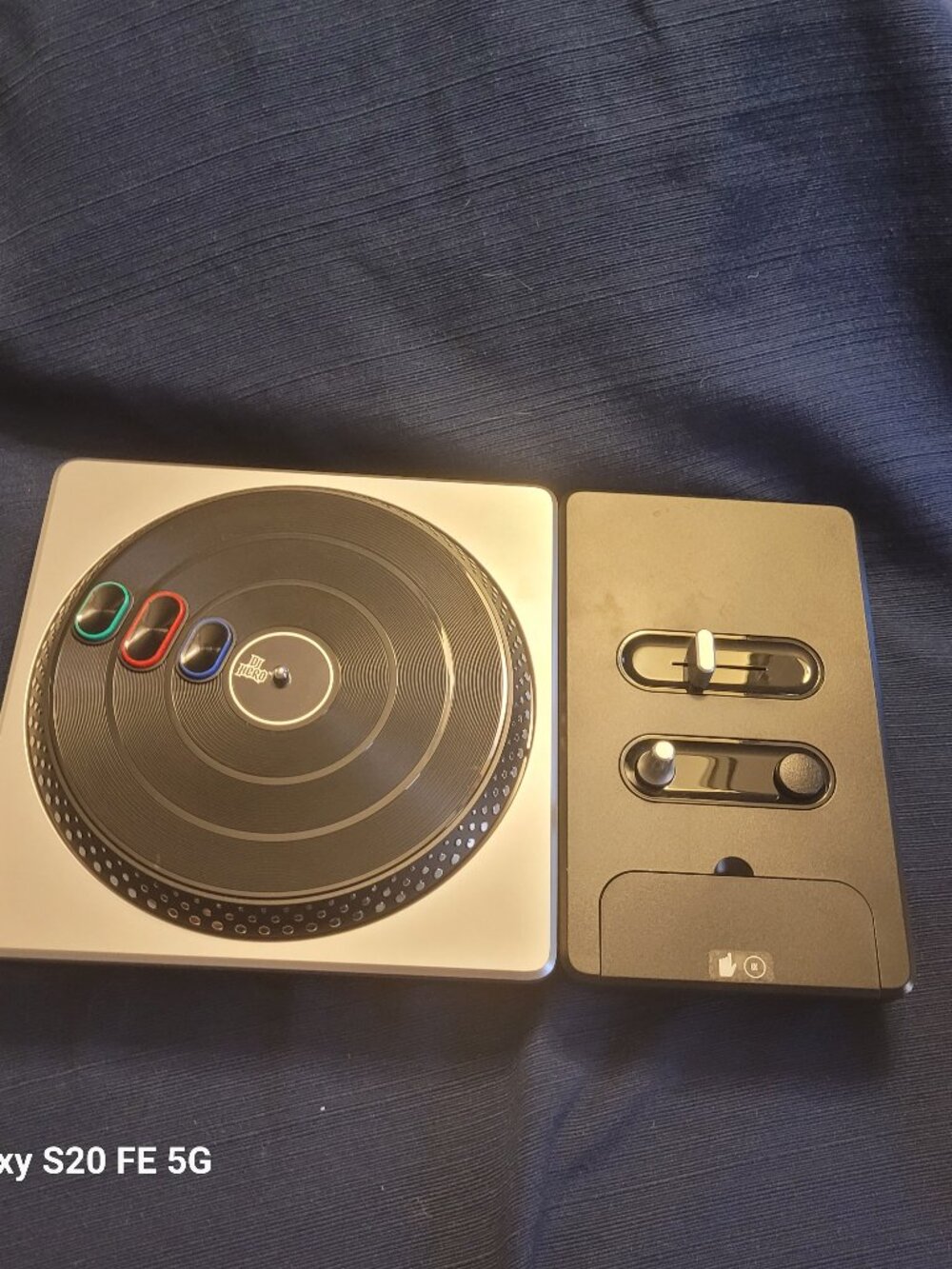 DJ HERO Wireless turntable Controller for XBOX 360